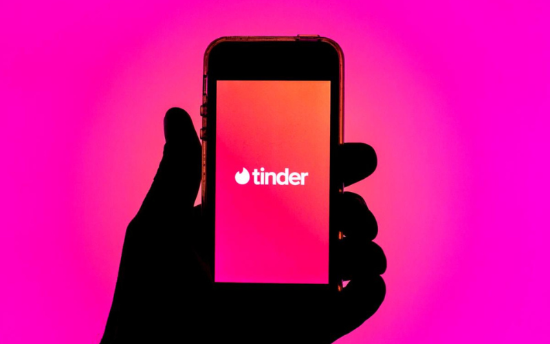 Tinder Mobile App Cost Example